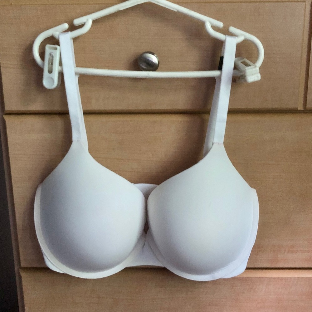 Victoria’s Secret T-Shirt Push-Up Bra